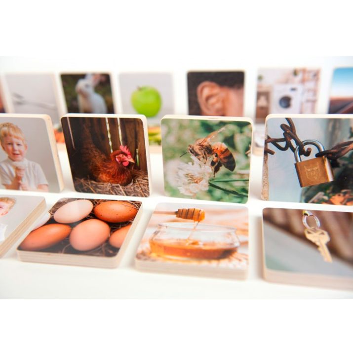 Medinis asociacijų ir atminties žaidimas su tikromis nuotraukomis 🧠🖼️ 👀🔍