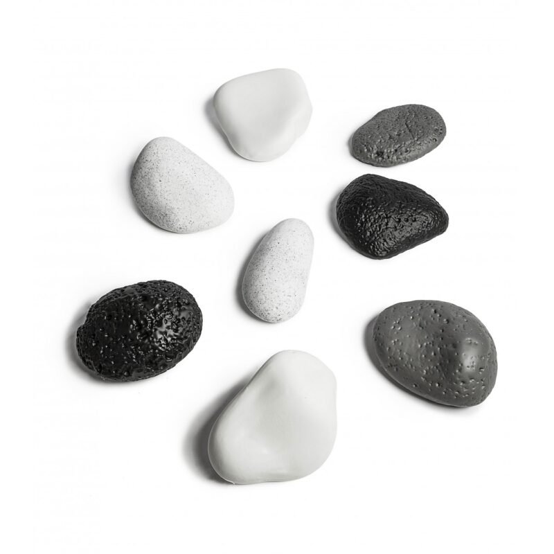 River stones ( set of 8 pcs.).)