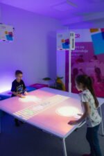 Interaktyvios grindys SmartFloor 2in1 Mobile su stalu